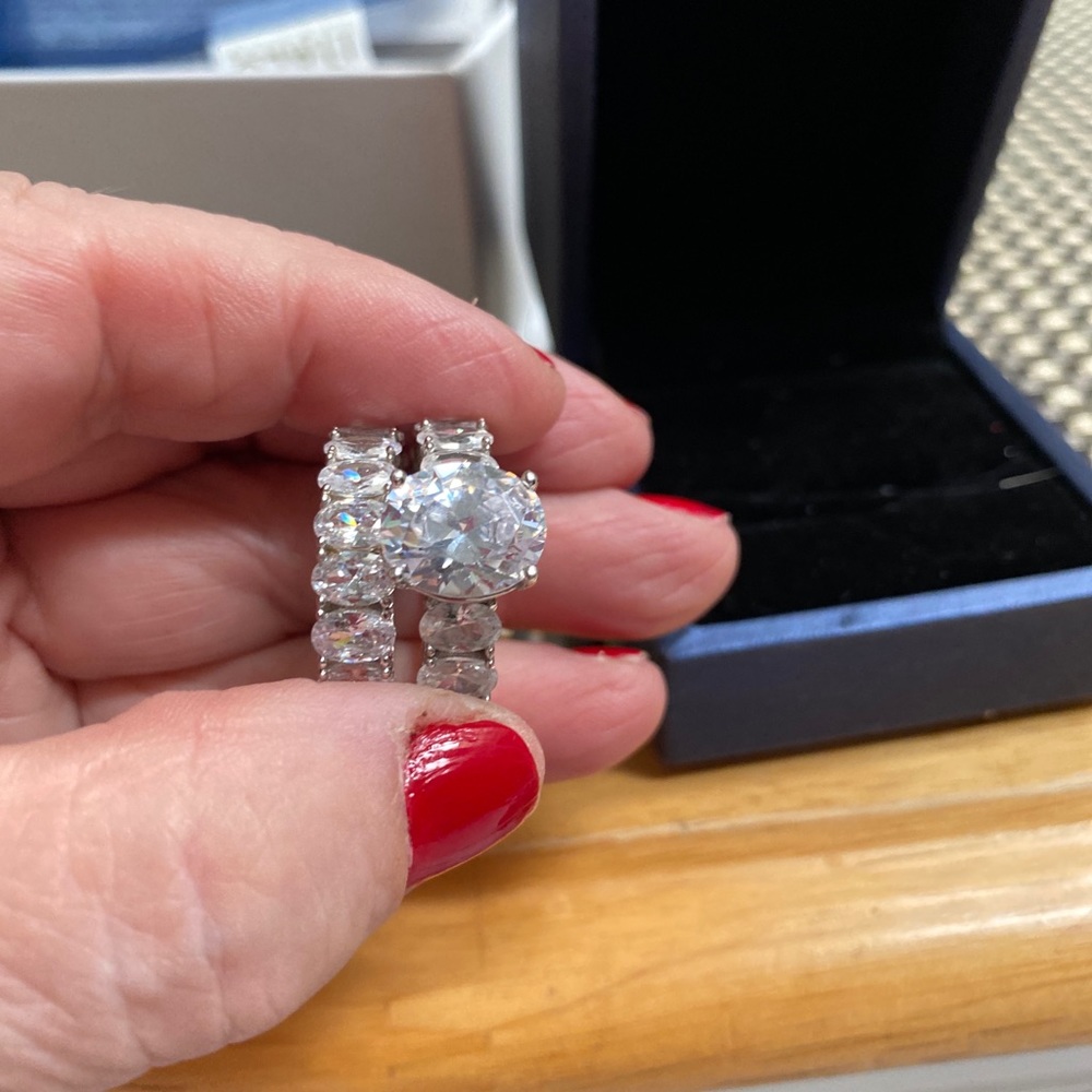 Wedding set in Sterling Silver from Italy size 10 easily adjusted white Sapphire